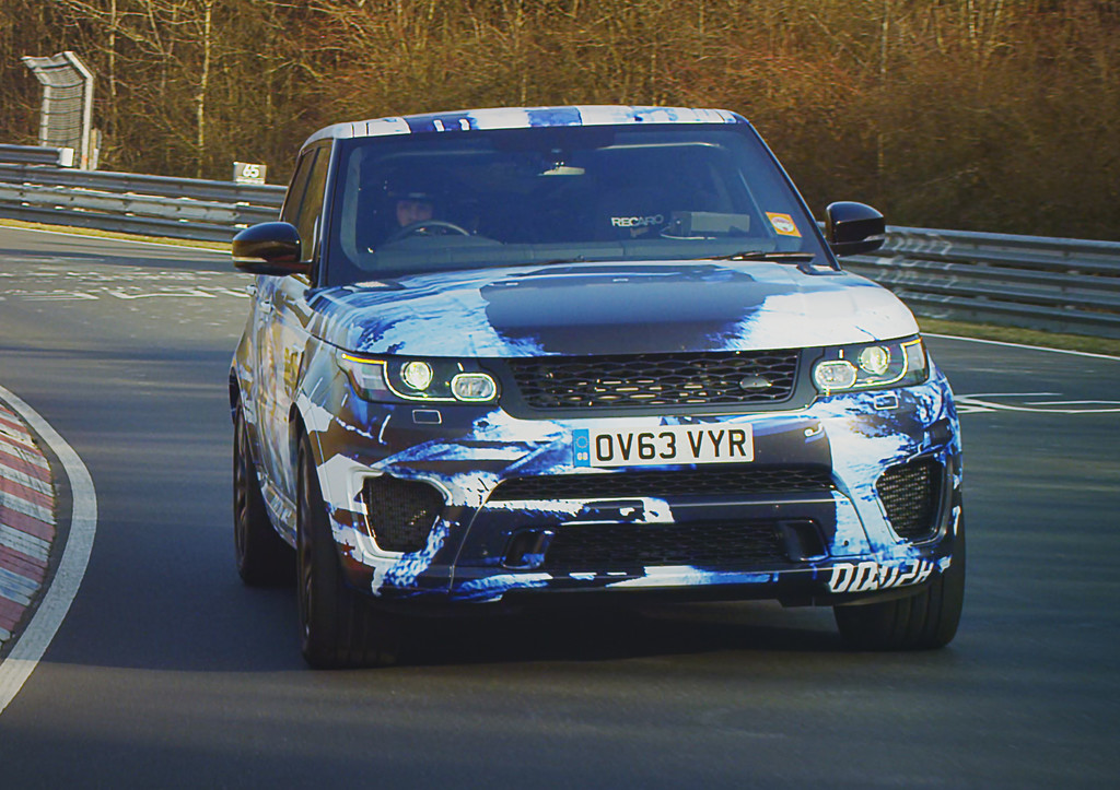 Goodwood mit erstem Blick auf Range Rover Sport SVR