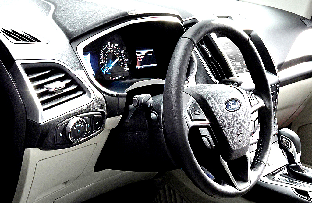 Im Inneren des Premium-SUV geht es wertiger zu. 