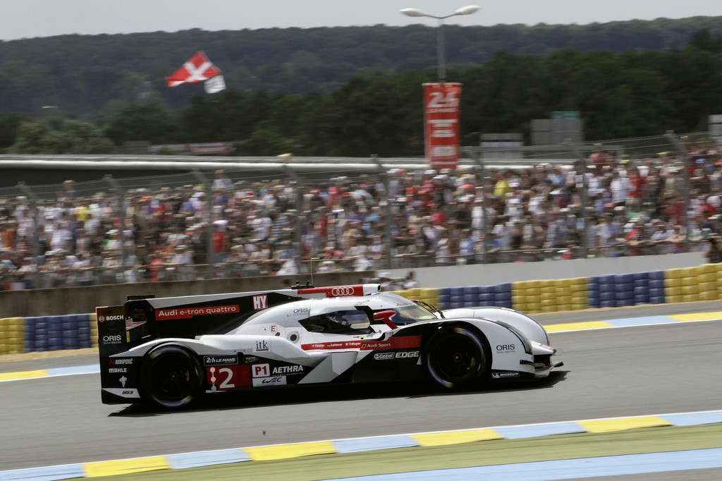 Kampf um die Spitze - Le Mans zeigt seine ganze Härte