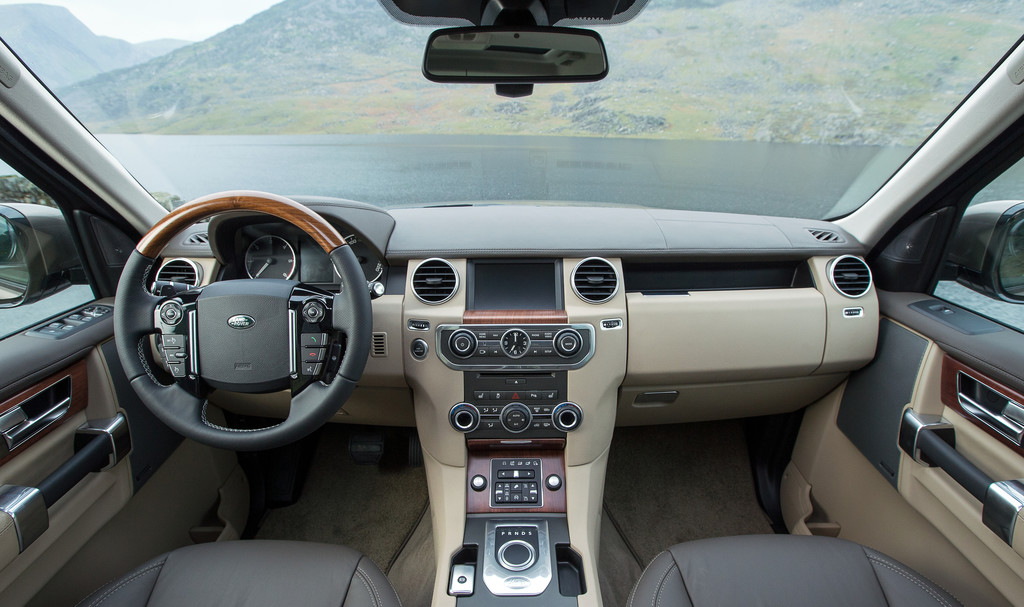 Land Rover Discovery fährt aufgewertet ins Jubiläumsjahr