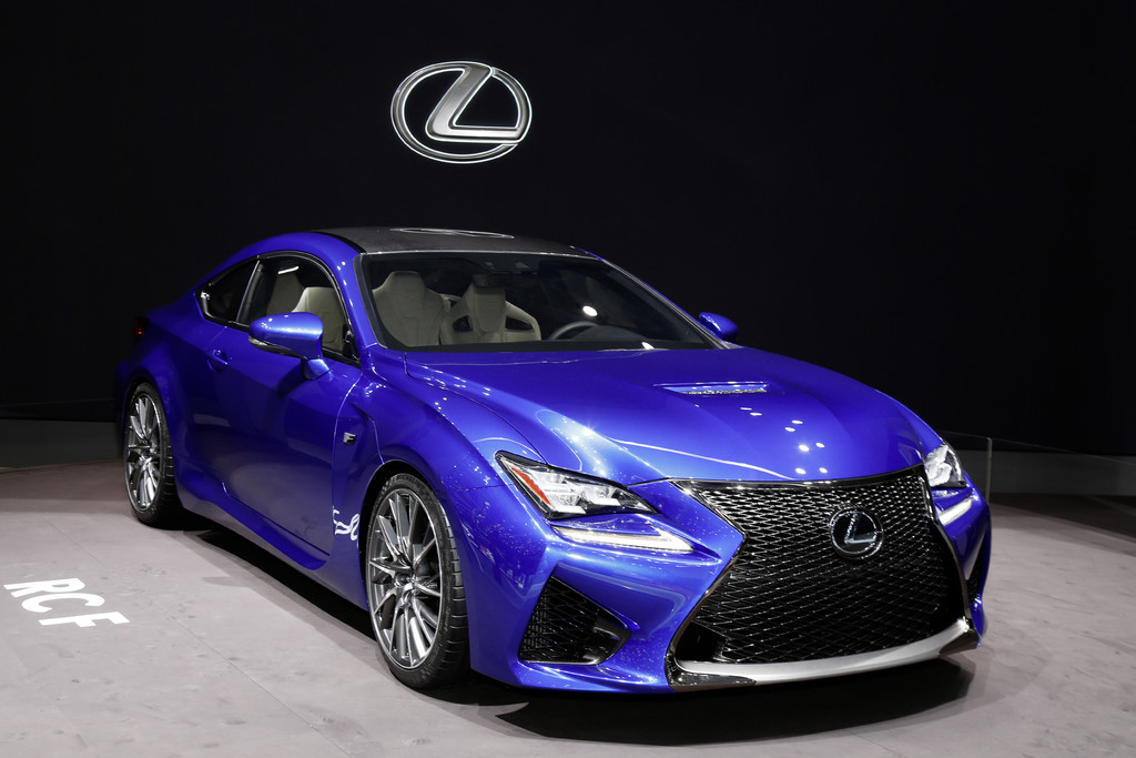 Lexus RC F gibt sein Deutschlanddebüt