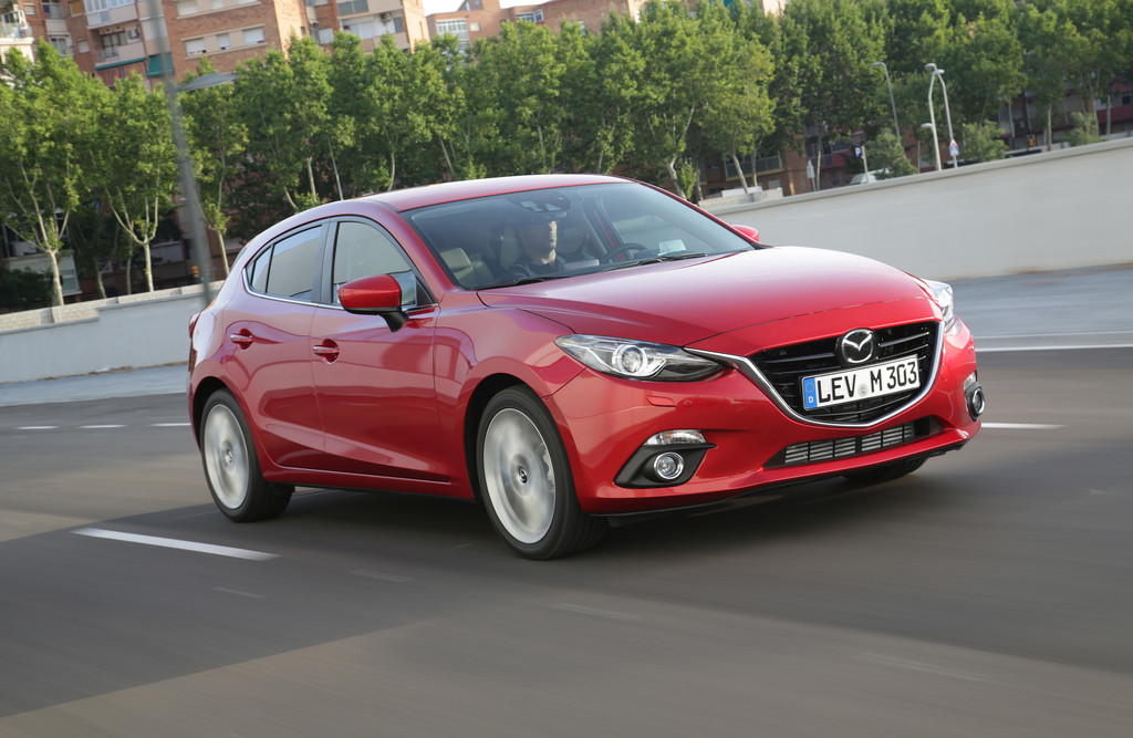 Mazda erneut zweistellig unterwegs