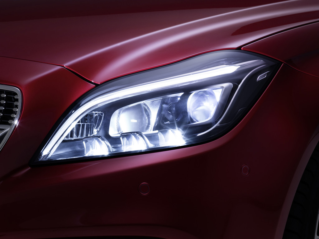 Mercedes-Benz stellt 100-mal pro Sekunde das Licht ein
