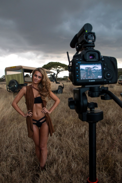 Miss Tuning auf Foto-Safari in Kenia - Kalendershooting mit afrikanischem Flair