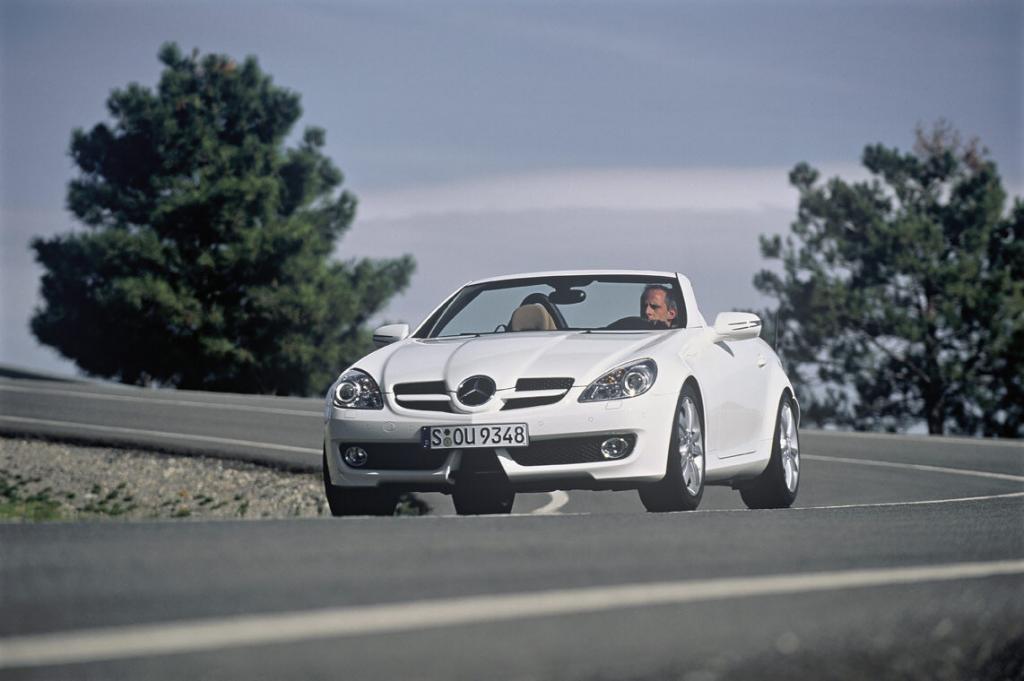 Nach dem Facelift trug der SLK eine Hasenscharte