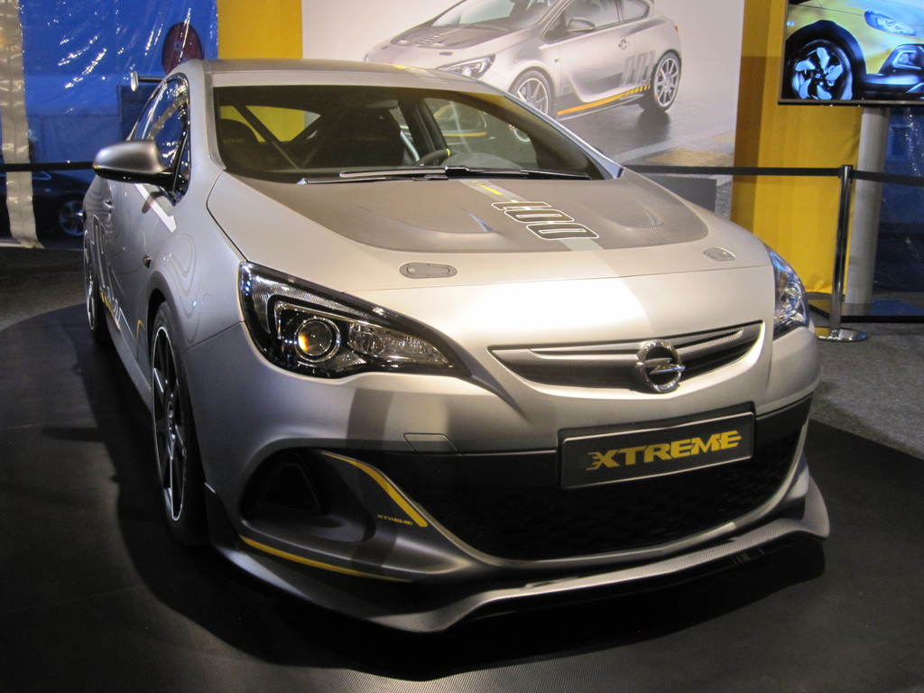 Oschersleben 2014: 60 000 Opel-Fans huldigen ihrer Marke