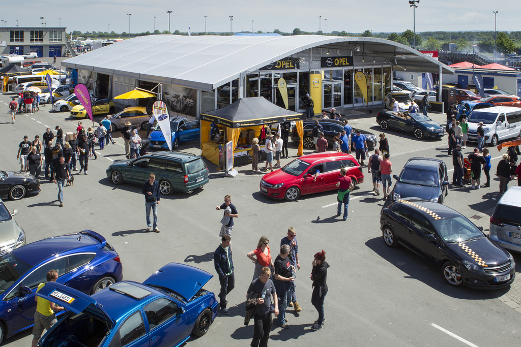 Oschersleben 2014: 60 000 Opel-Fans huldigen ihrer Marke