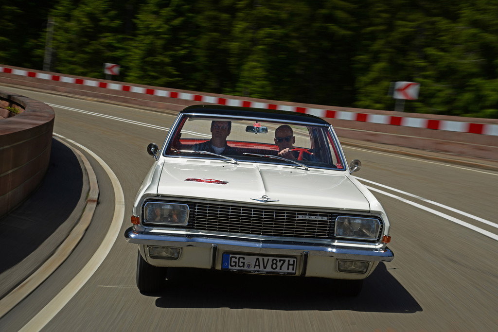 Paul-Pietsch-Classic 2014: Ein Admiral fährt den Opel-Chef zum Sieg
