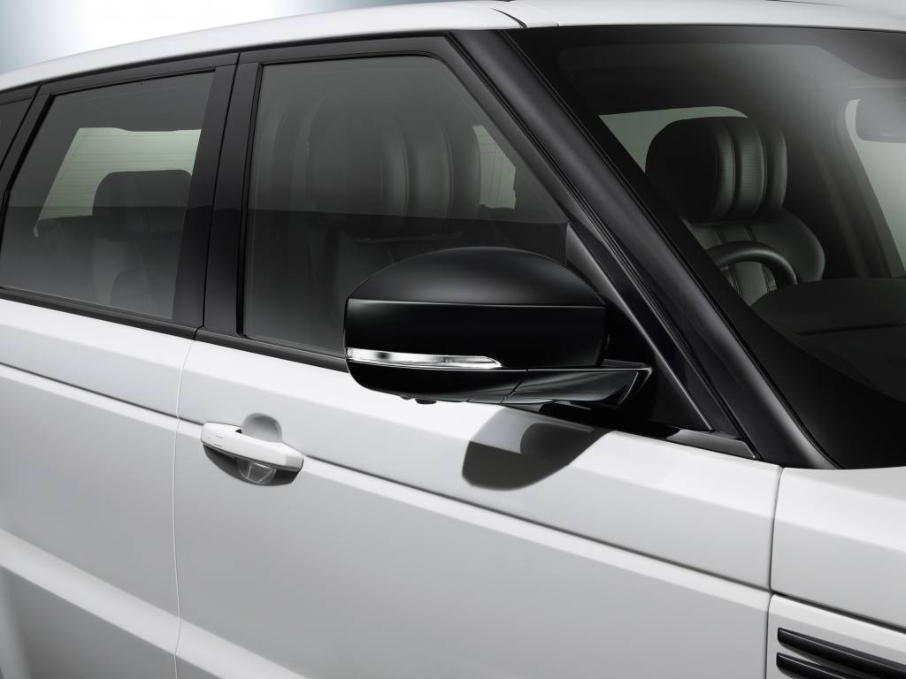 Range Rover Sport mit schwarzen Akzenten