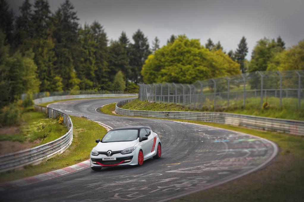 Renault Mégane erzielt neuen Rundenrekord