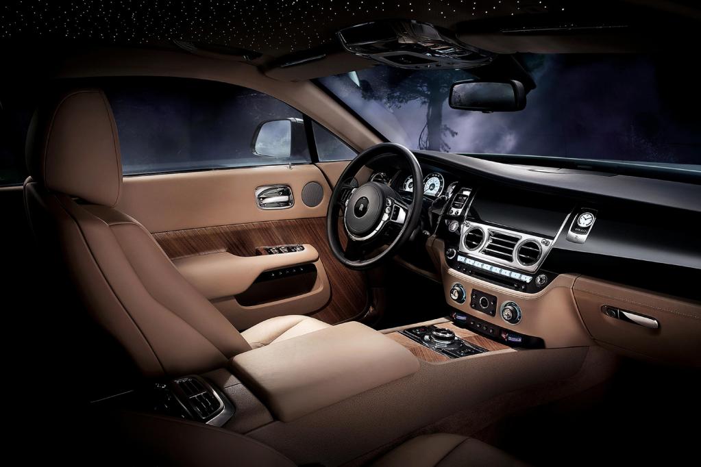 Rolls-Royce: Emily in Top-Form