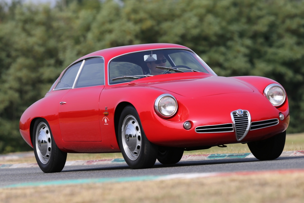 SPOTPRESS: Tradition: 60 Jahre Alfa Romeo Giulietta   - Liebe, Lust und Lottospiel