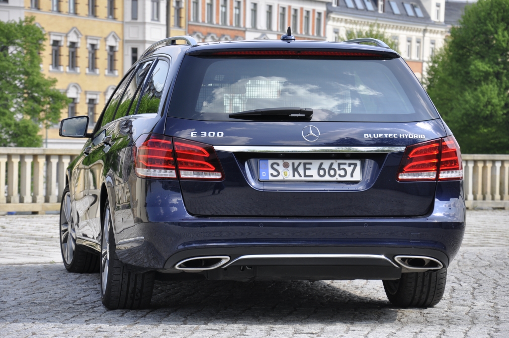 Test Mercedes-Benz E300 Hybrid  T-Modell - Der stille Streber