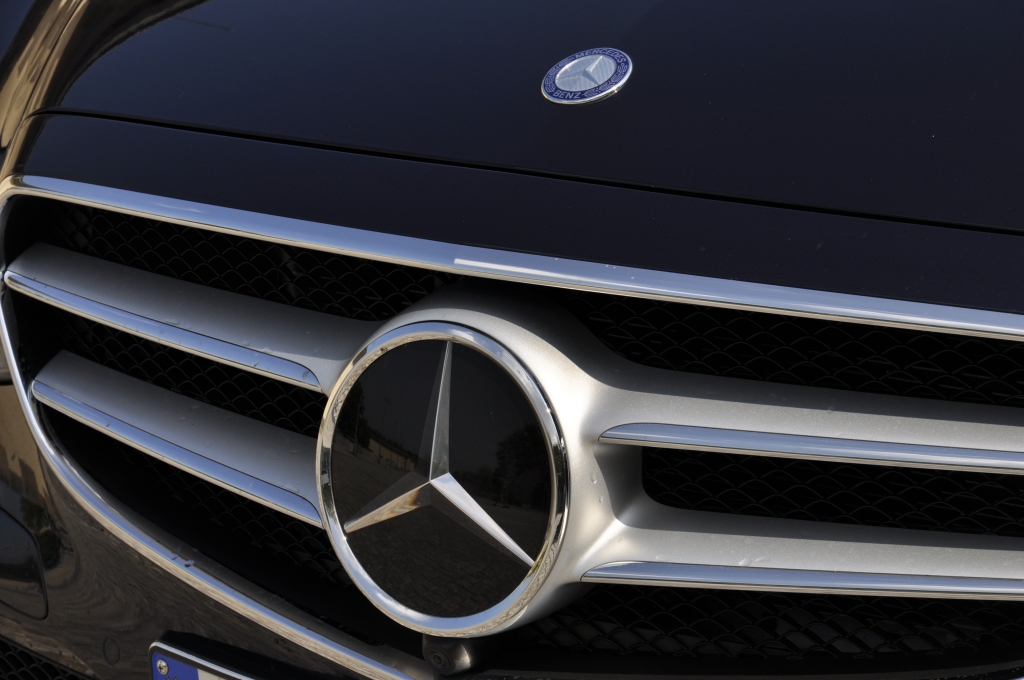 Test Mercedes-Benz E300 Hybrid  T-Modell - Der stille Streber