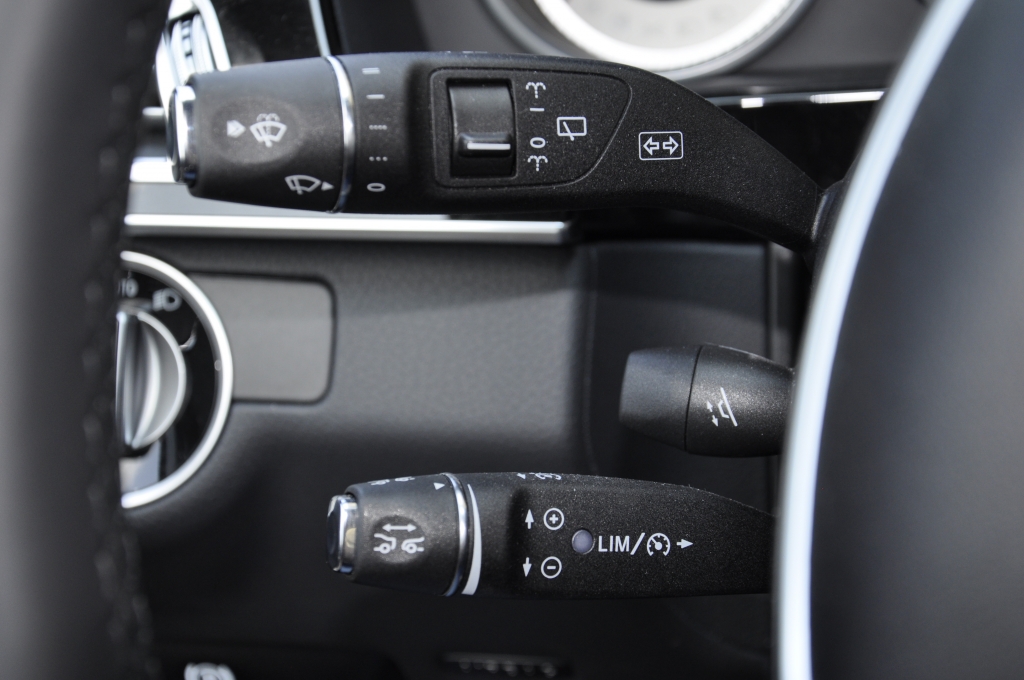 Test Mercedes-Benz E300 Hybrid  T-Modell - Der stille Streber