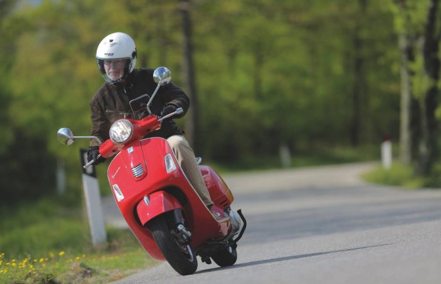 Vespa GTS 300 Super ABS/ASR: Evolution in der Vespa-Welt
