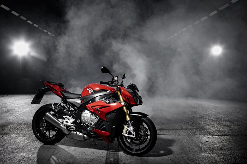 Wer beim Thema BMW-Motorrad nur an zweizylindrige Boxer denkt, verpasst einiges.
