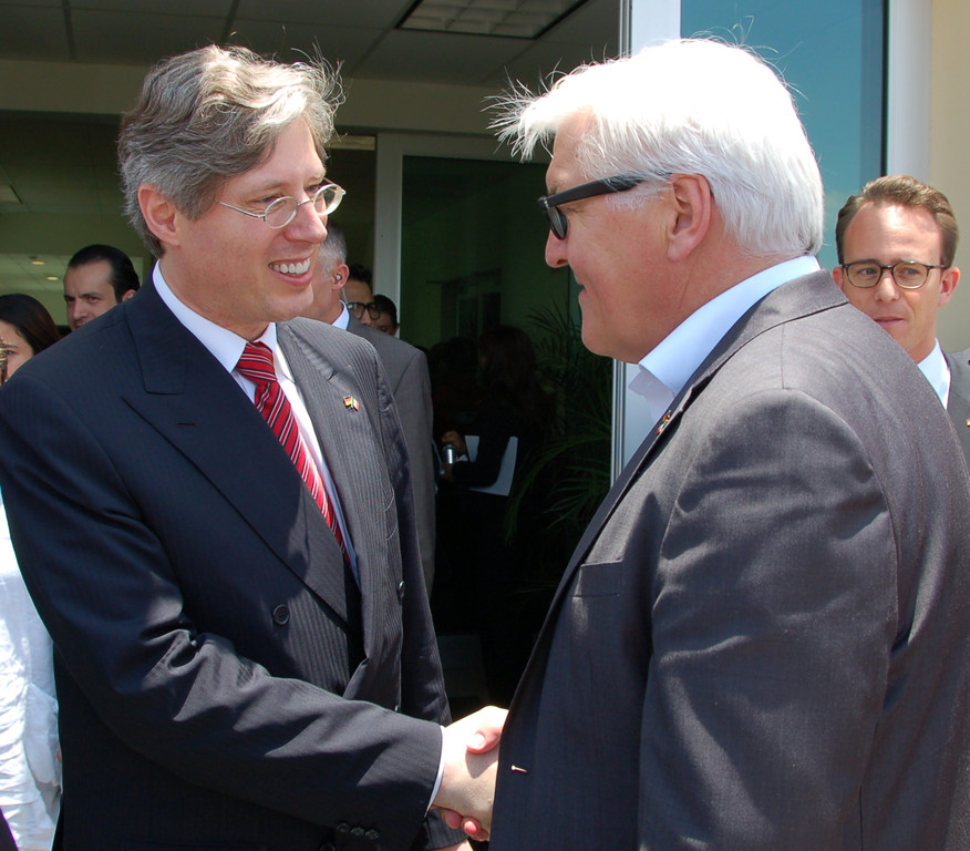 Außenminister Steinmeier besucht Schaeffler in Mexiko