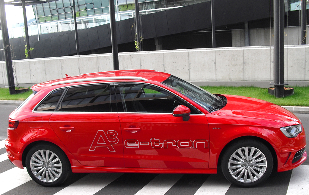 Audi A3 Sportback e-tron: So sieht das Premim-Kompaktmodell von der Seite aus. 