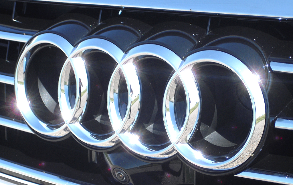 Audi A7 Sportback: Die vier Markenringe sitzen vorn mittig im Kühlergrill. 