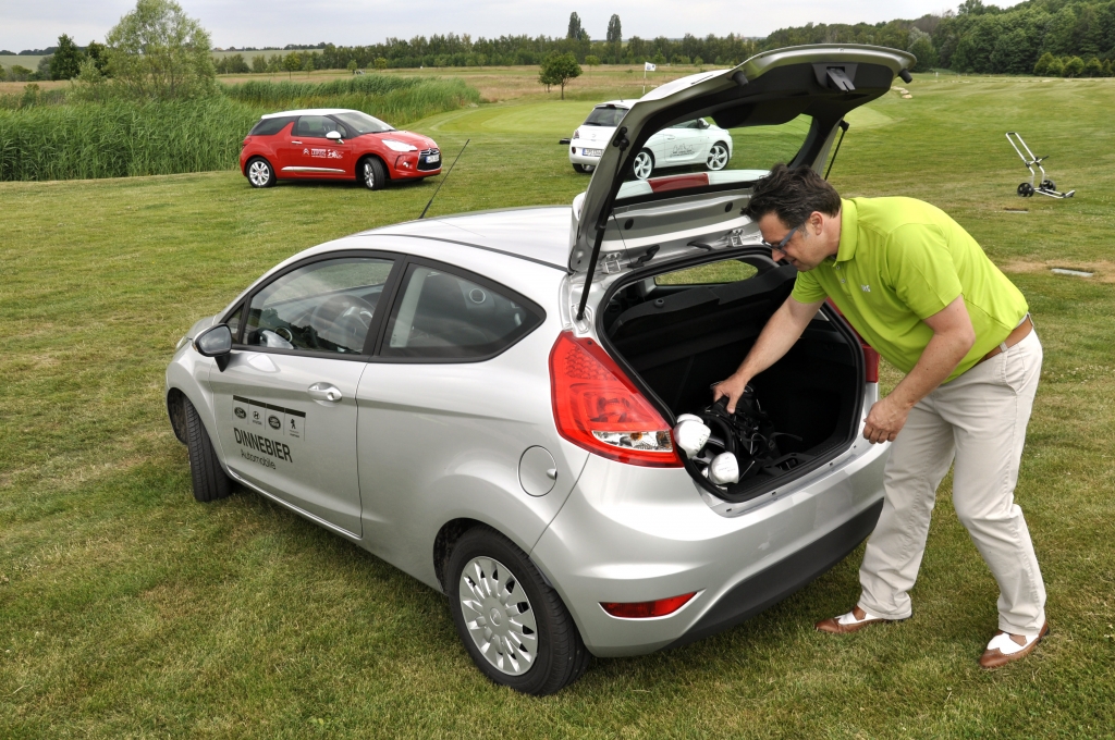 Beim Kofferraumvolumen liegt der Ford Fiesta mit 295 Litern auf dem Papier zwar ganz vorn.