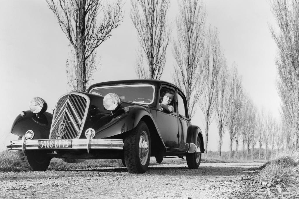 Citroen Traction Avant 15 Six