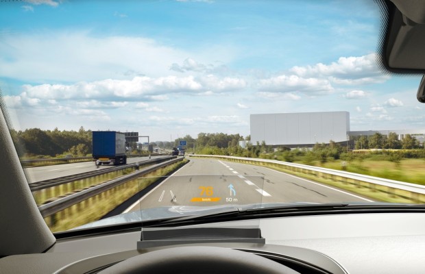 Continental stellt Combiner-Head-up-Display vor