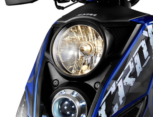 Der Sym Crox 50 fällt auf
