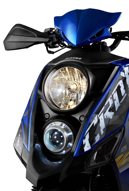 Der Sym Crox 50 fällt auf