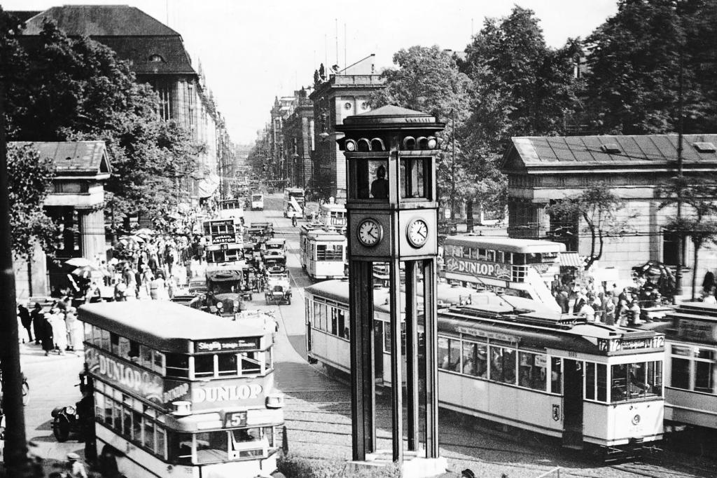 Die erste Ampel Deutschlands wurde 1924 auf dem Potsdamer Platz in Berlin installiert