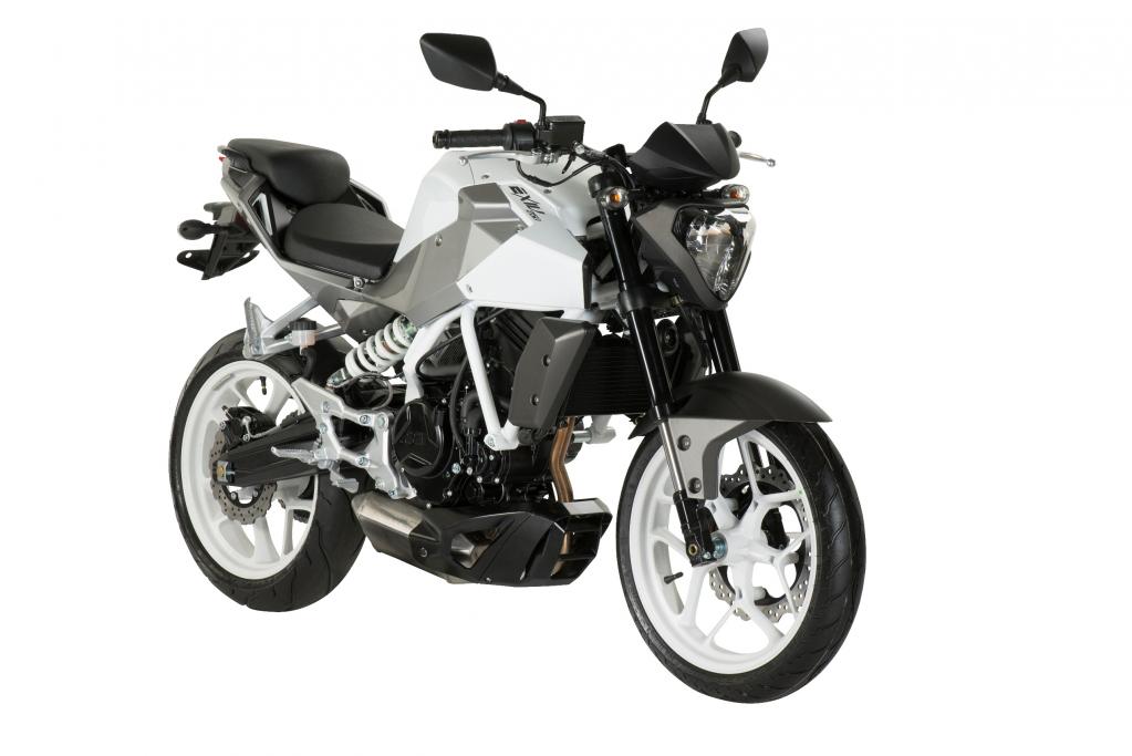 Die neue Hyosung GD 250i begnügt sich mit charaktervollem Einzylinder-Antrieb. 