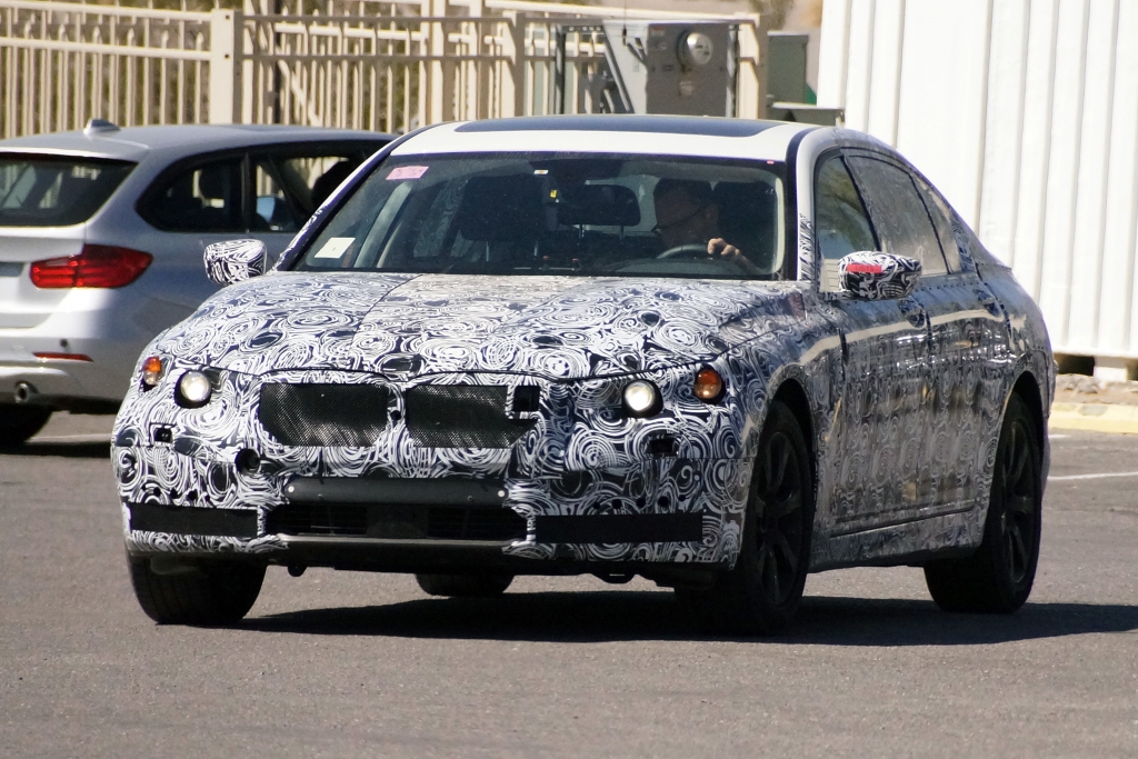 Erwischt: Erlkönig BMW 7er Langversion