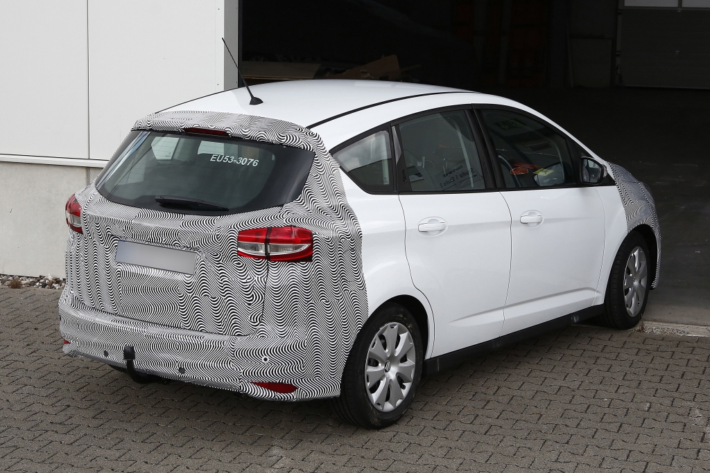 Erwischt: Erlkönig Ford C-Max Facelift - Familienkutsche mit Sportwagen-Optik