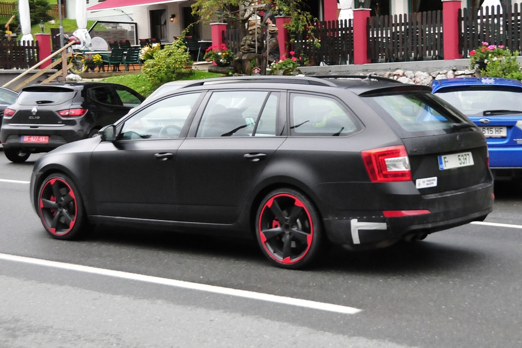 Erwischt: Erlkönig Skoda Octavia RS Plus - Kombi mit 280 PS und Allrad