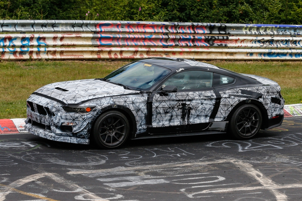 Erwischt: Erlknig Ford Mustang SVT - Nachfolger von Shelby und 500 GT