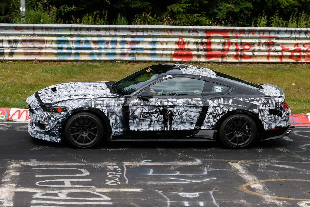 Erwischt: Erlknig Ford Mustang SVT - Nachfolger von Shelby und 500 GT