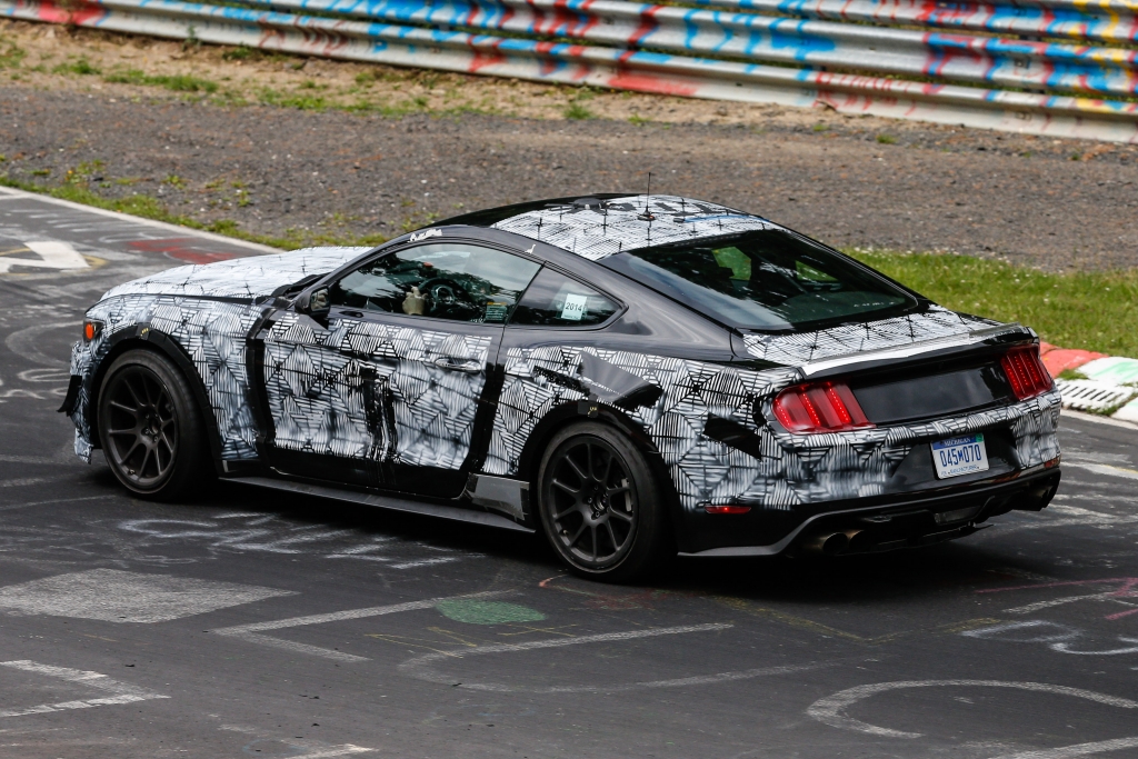 Erwischt: Erlknig Ford Mustang SVT - Nachfolger von Shelby und 500 GT