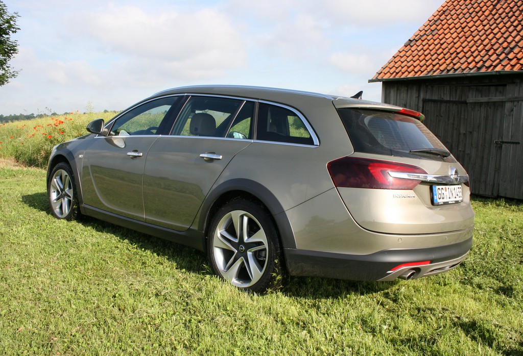 Fahrbericht Opel Insignia Country Tourer 2.0 SIDI Turbo: Landlust