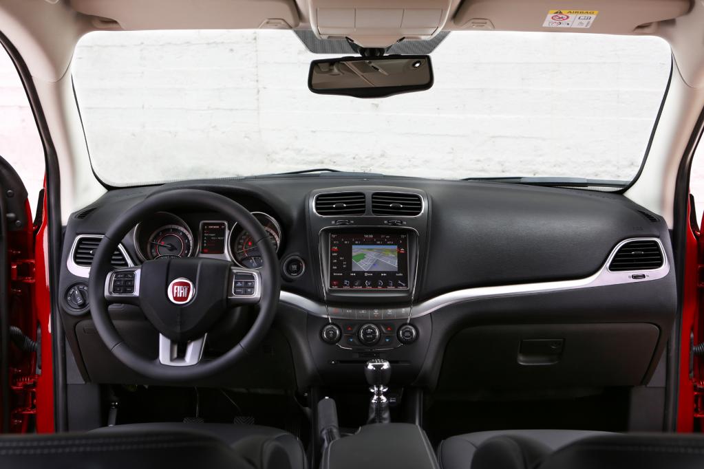 Fiat Freemont Cross: Siebensitzer mit robustem Auftritt