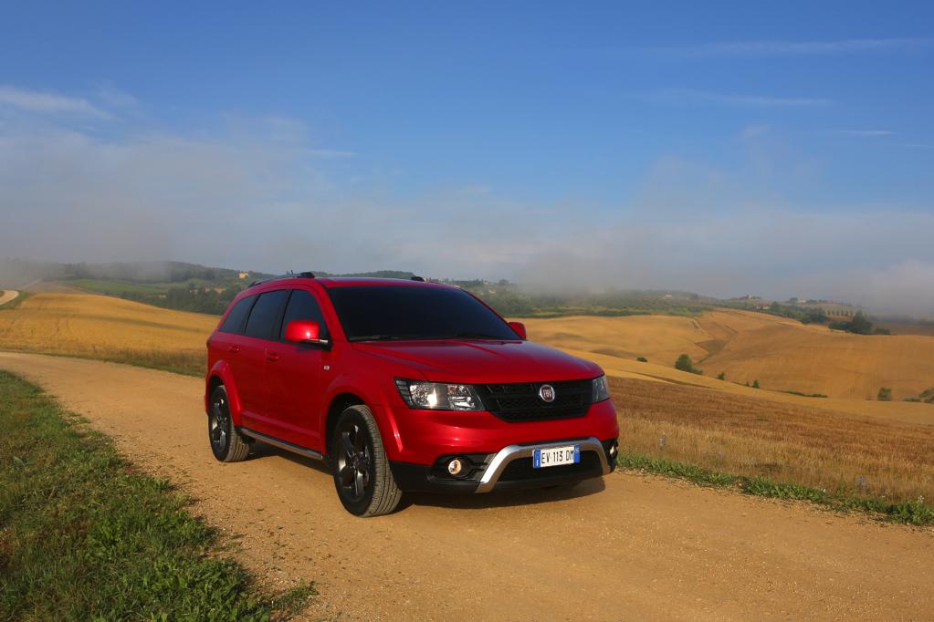 Fiat Freemont Cross: Siebensitzer mit robustem Auftritt