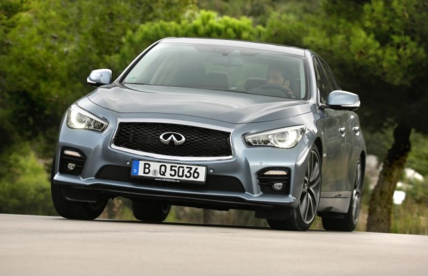 Infiniti überarbeitet Bremselektronik - Standfestere Mittelklasse