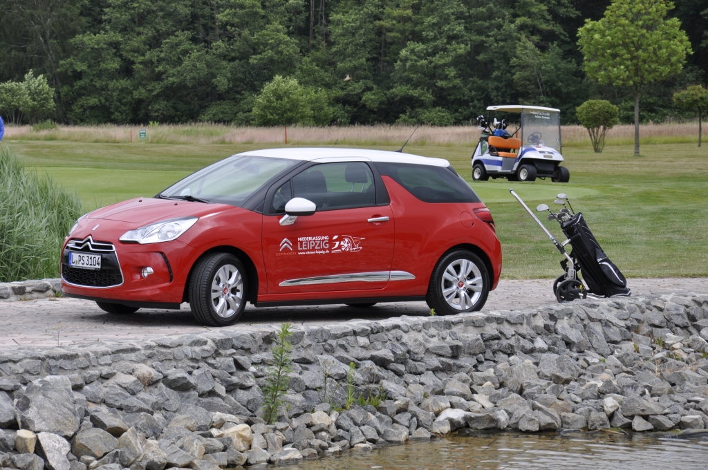 Kleine Autos, große Wirkung - Wer macht die beste Figur auf dem Golfplatz?