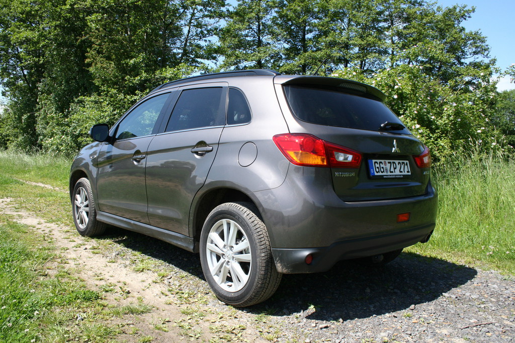 Kurztest Mitsubishi ASX 2.2 DI-D Automatik: Bis auf die Metalliclackierung komplett