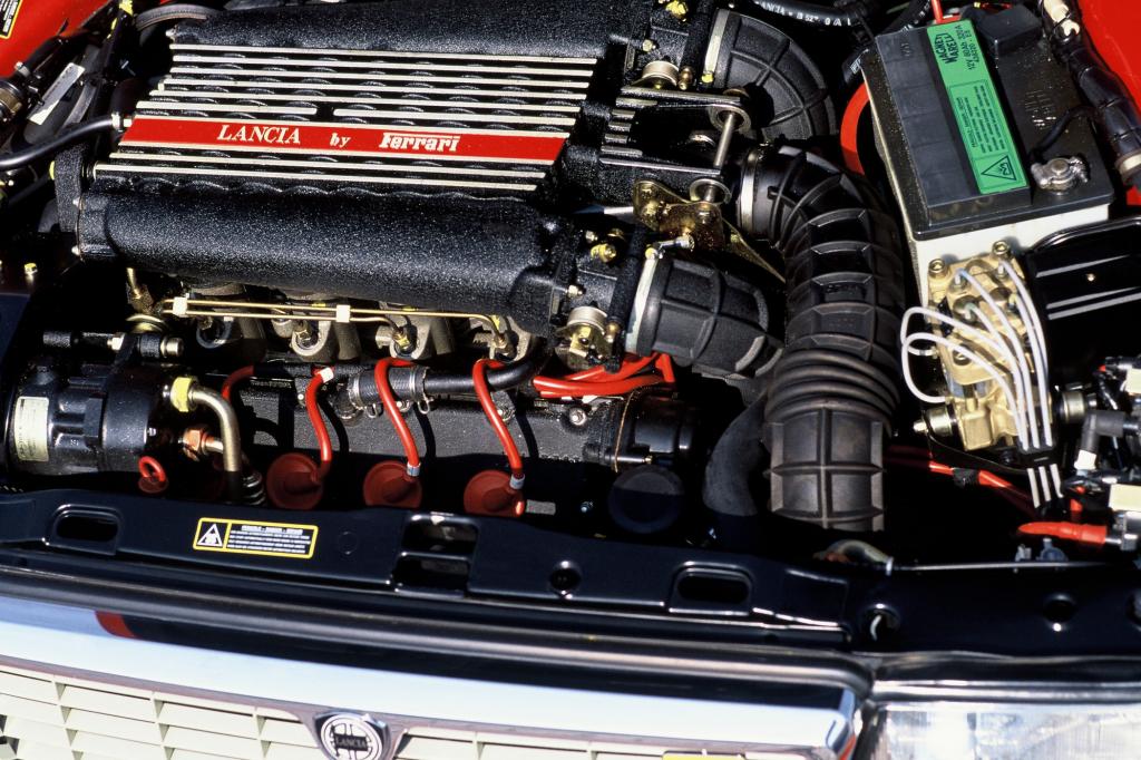 Lancia Thema 8.32 Motor ab 1987