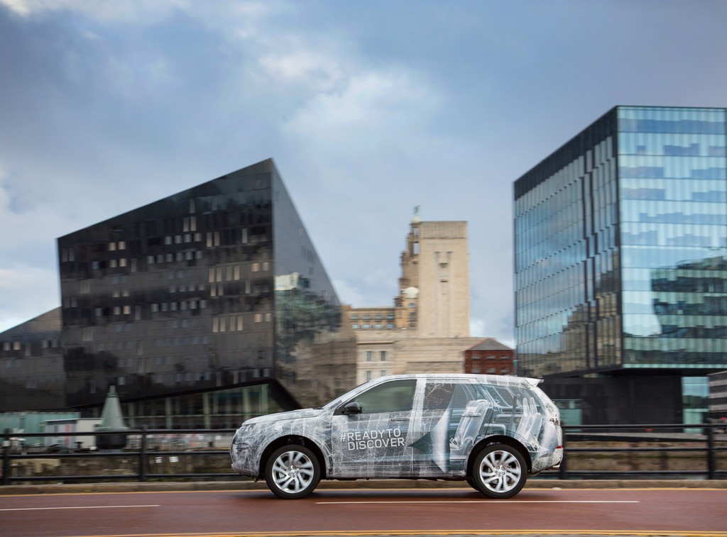 Land Rover zeigt erste Fotos vom neuen Discovery Sport