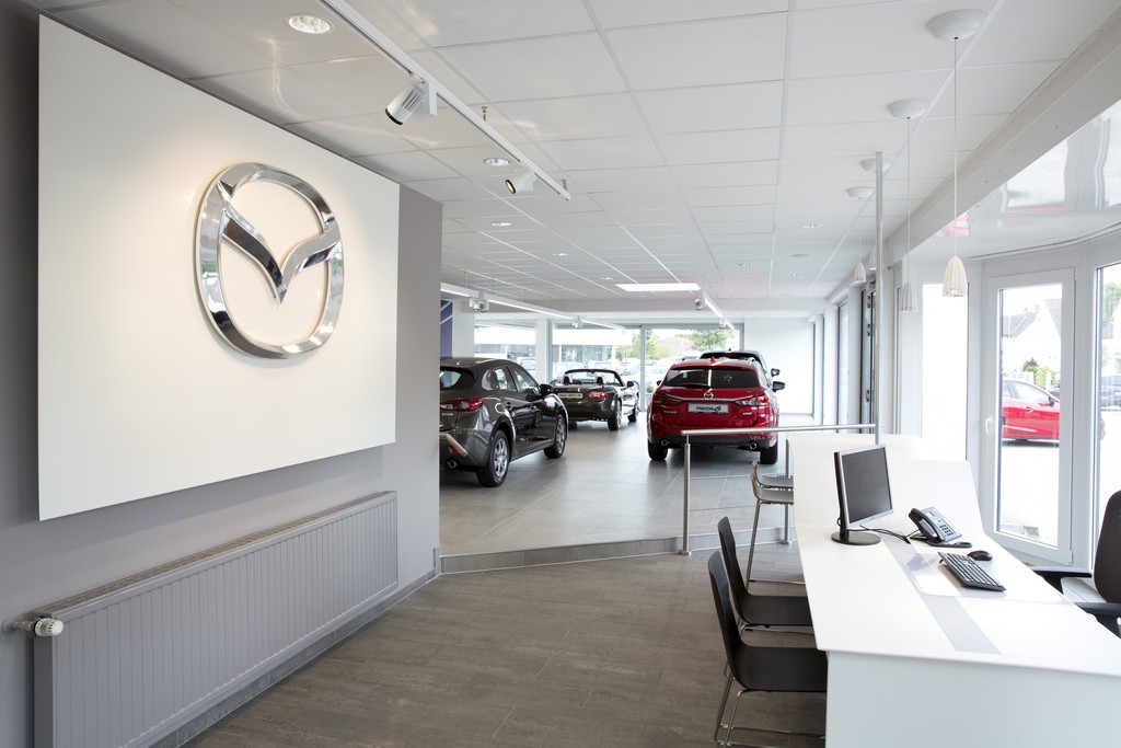 Mazda modernisiert Autohäuser