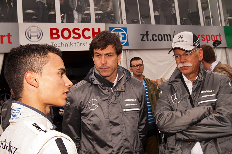 Mercedes-Benz-Pilot Robert Wickens feiert Start-Ziel-Sieg auf dem Norisring