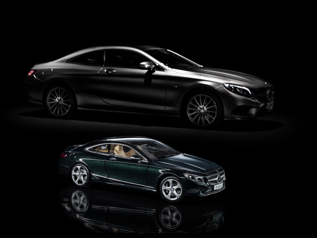 Mercedes-Benz S-Klasse Coupé in 43- und 18-facher Verkleinerung
