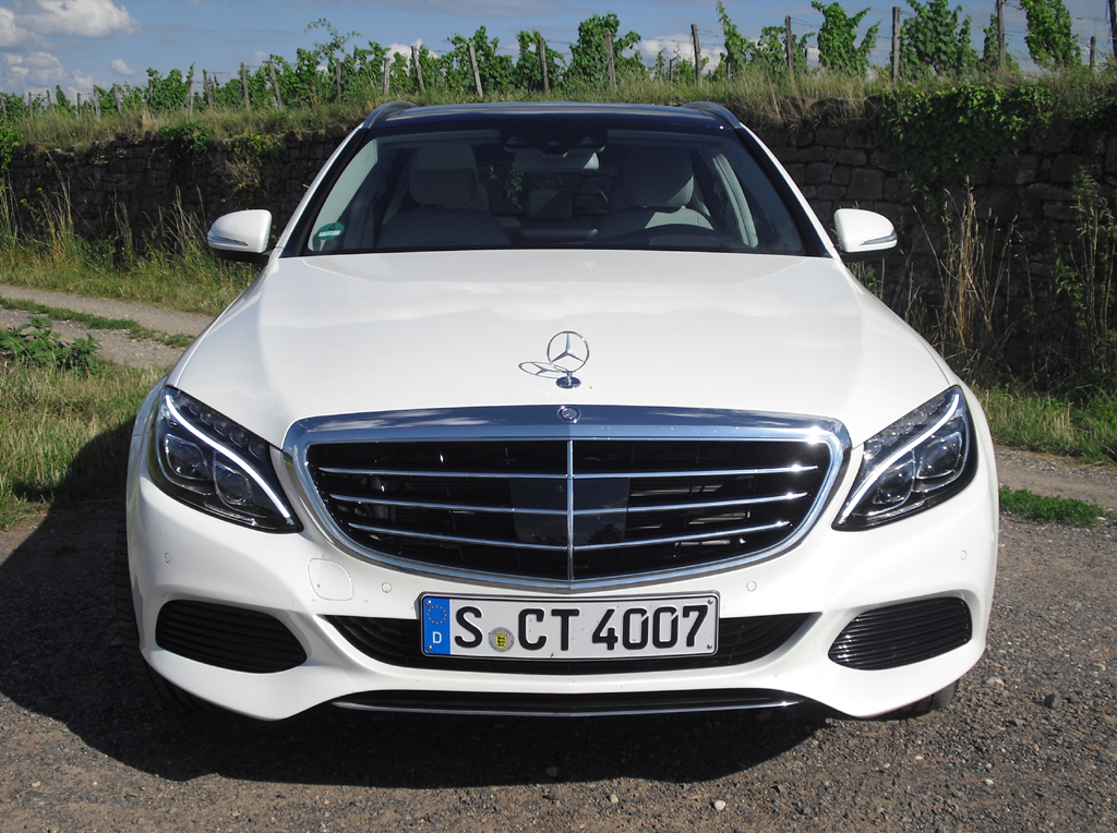 Mercedes C-Klasse T-Modell: Blick auf die Frontpartie. 