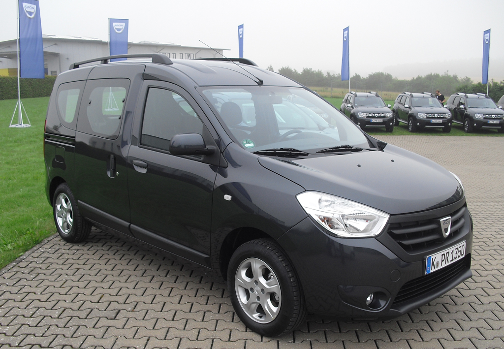 Mit Hochdach: Dacia Dokker